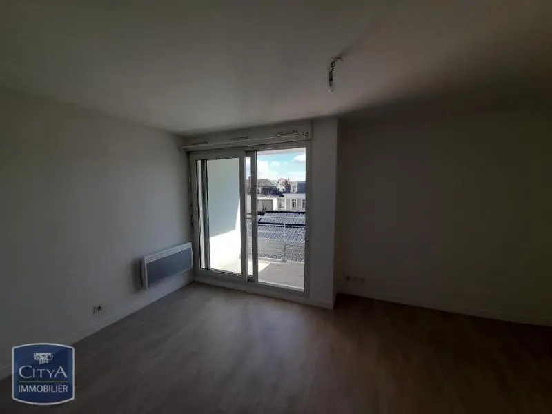 Photo 3 Appartement 1 pièce 27.3m²