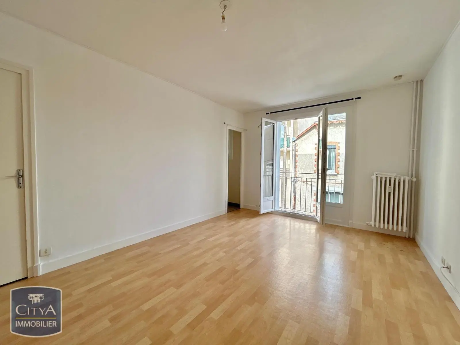 Photo 1 Appartement 1 pièce 25.96m²