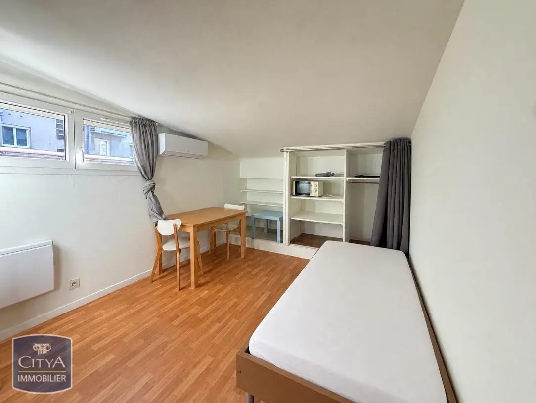 Photo 1 Appartement 1 pièce 13.6m²