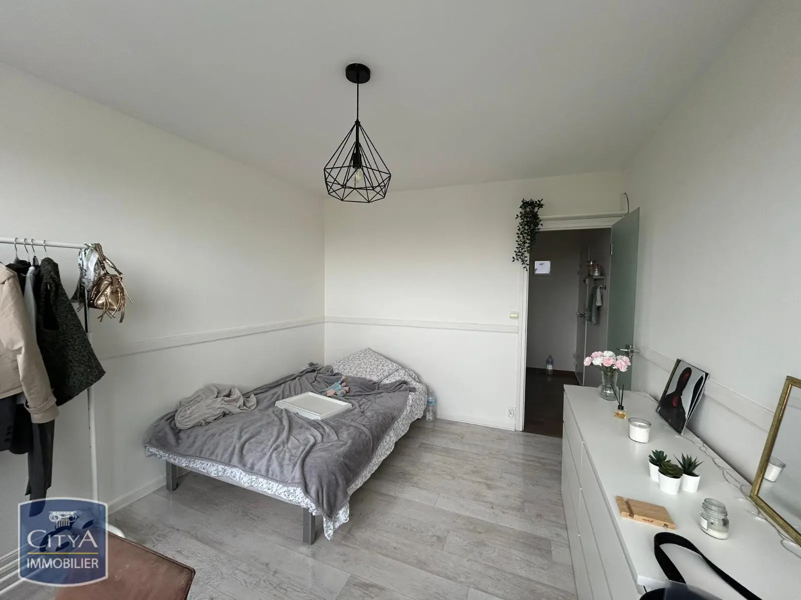 Photo 2 Appartement 1 pièce 19.8m²