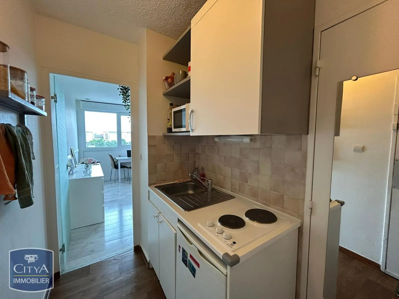 Photo 3 Appartement 1 pièce 19.8m²