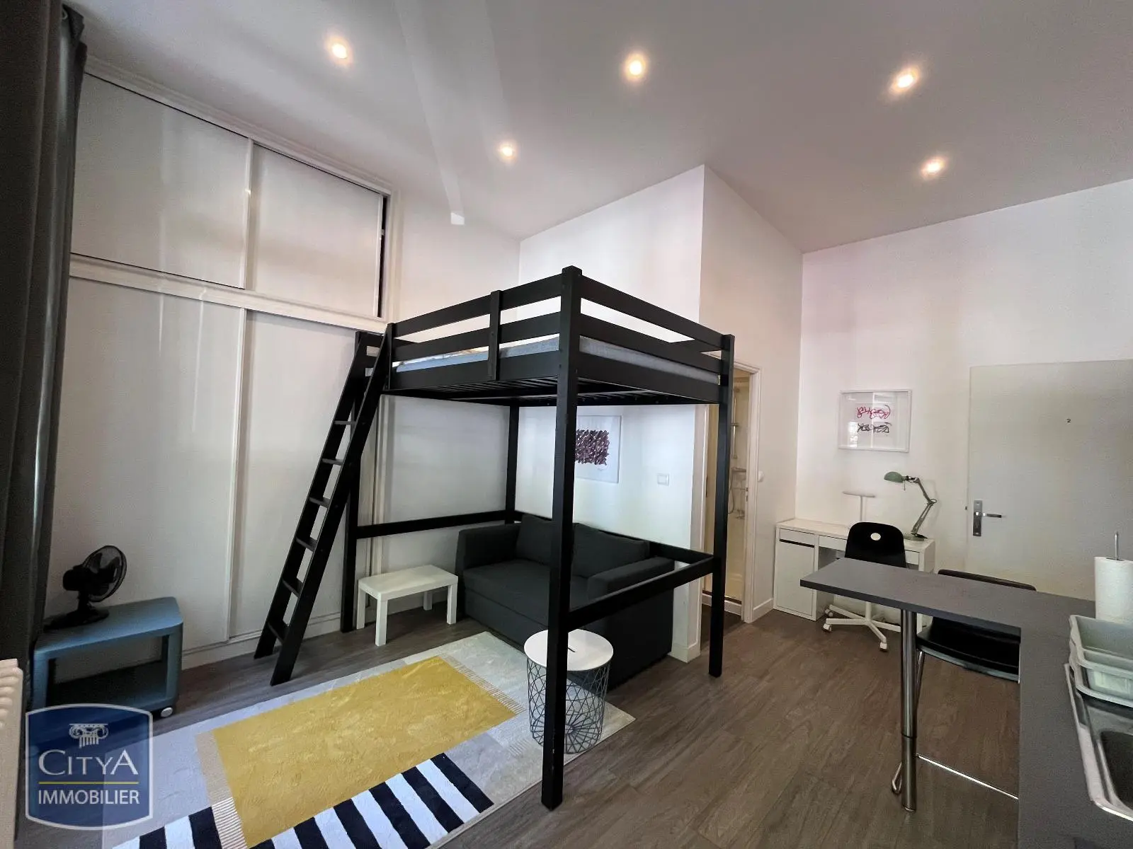 Photo 2 Appartement 1 pièce 23m²