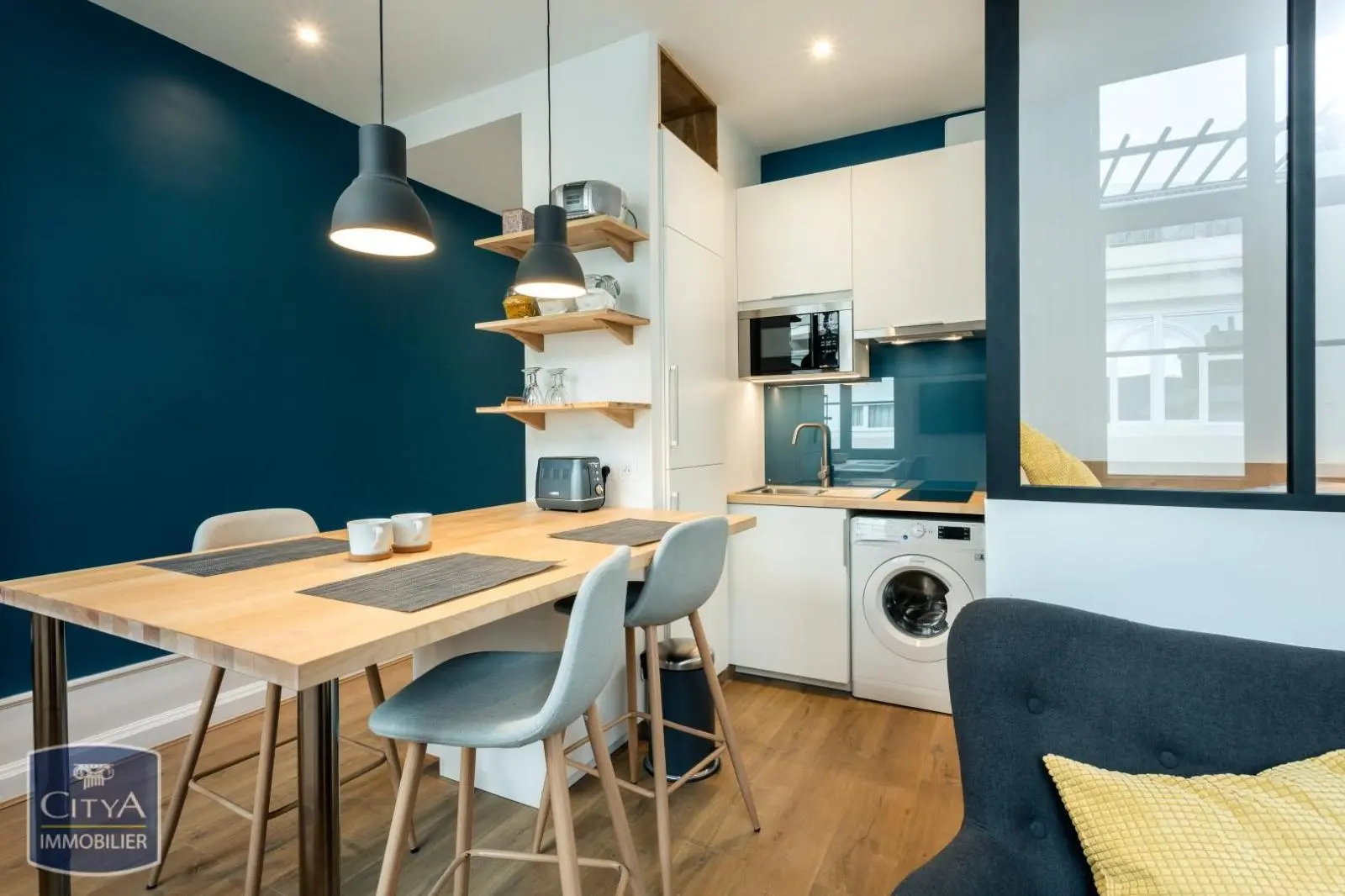 Photo 2 Appartement 1 pièce 24.44m²