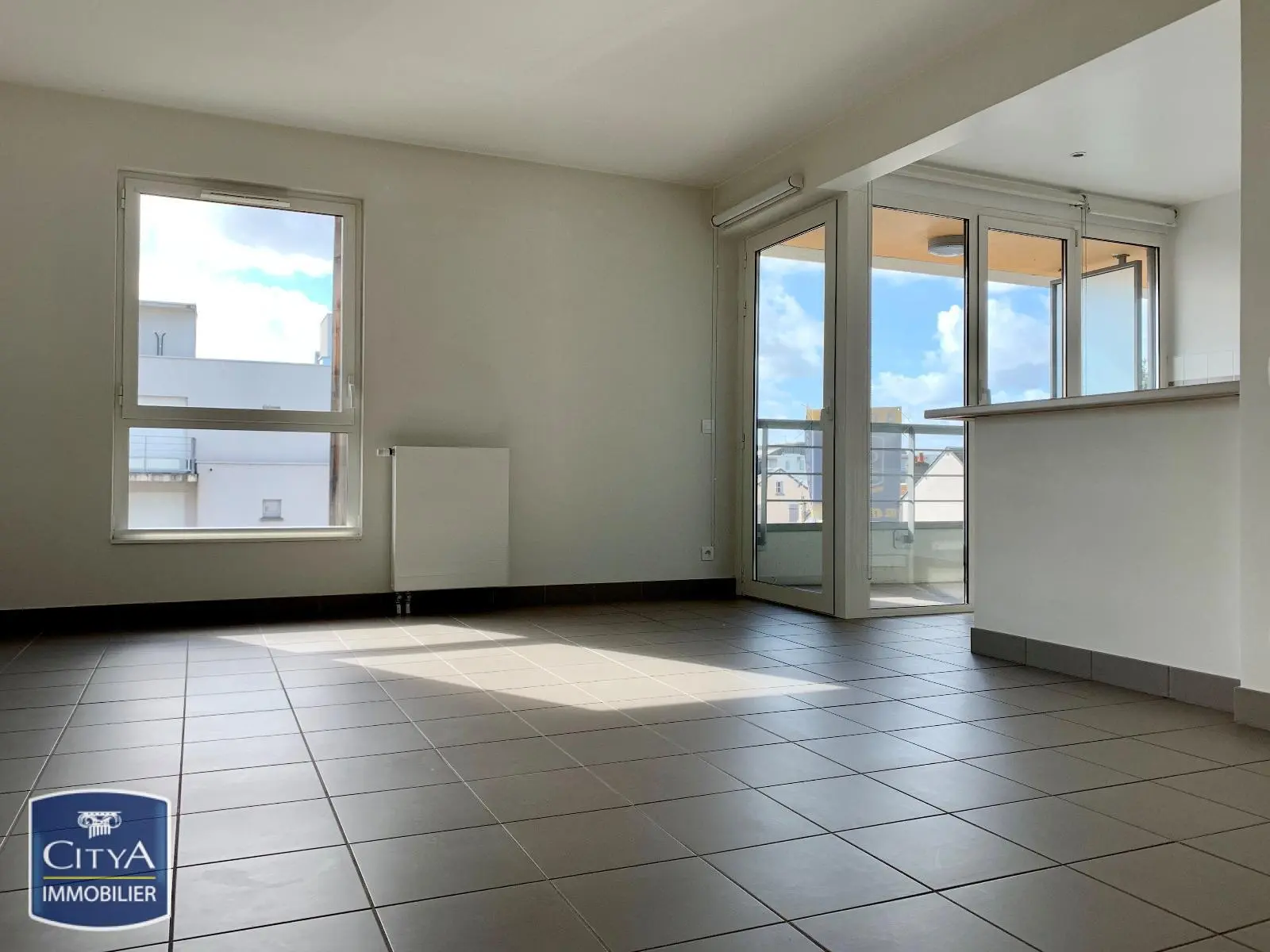 Photo 1 Appartement 4 pièces 96.38m²