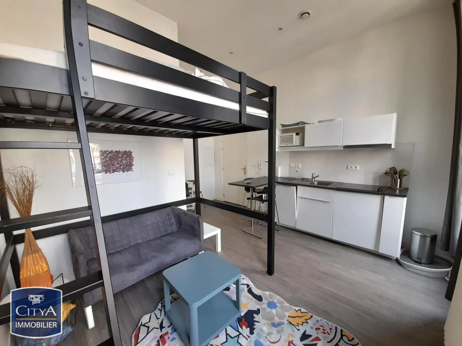 Photo 1 Appartement 1 pièce 23m²