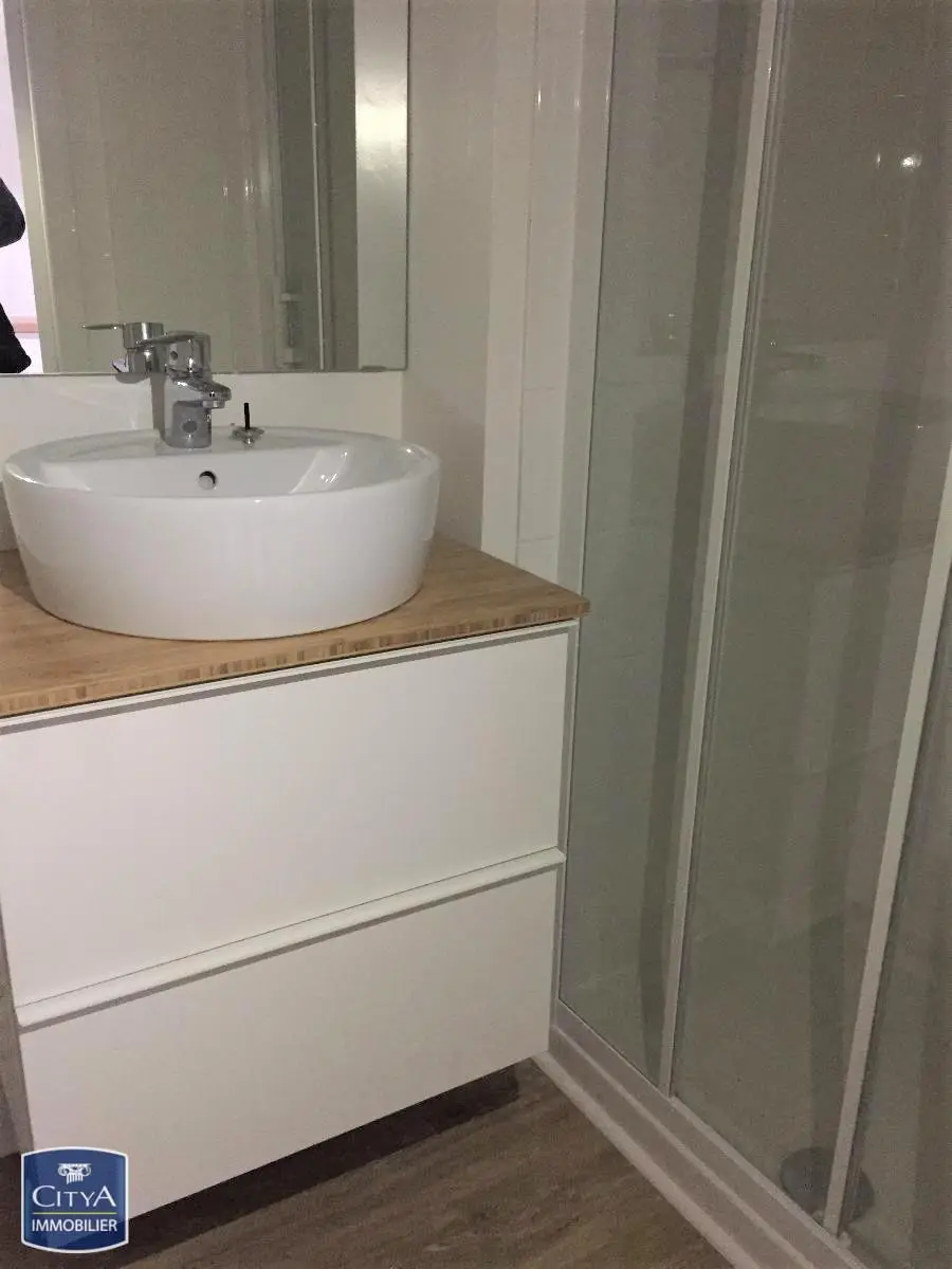 Photo 2 Appartement 1 pièce 25.87m²