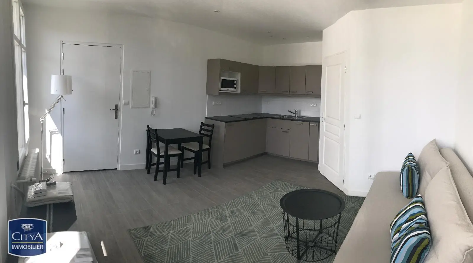 Photo 2 Appartement 1 pièce 22m²