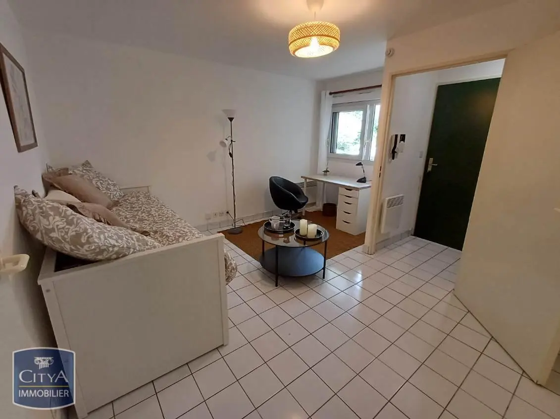 Photo 1 Appartement 1 pièce 24.83m²