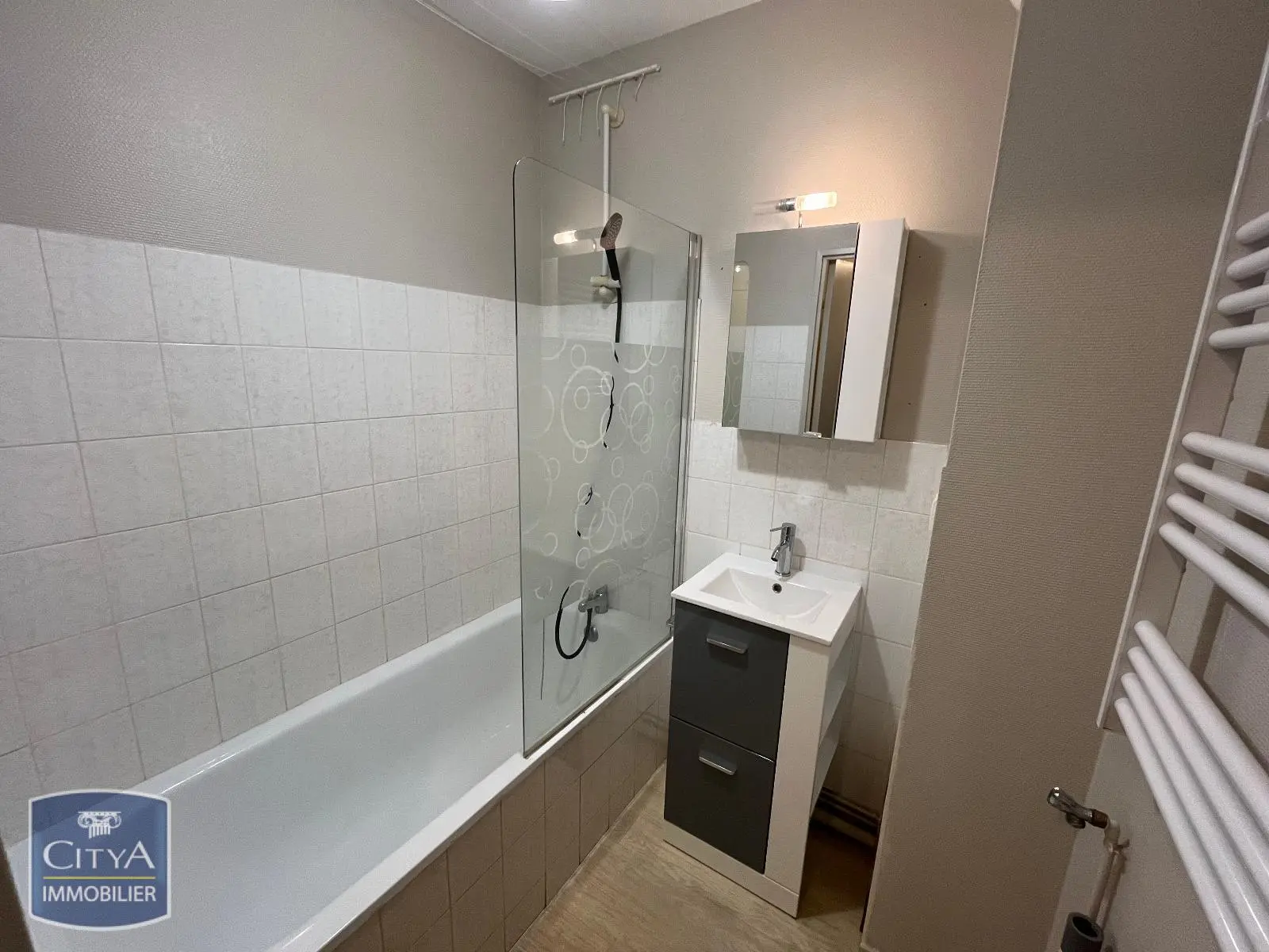 Photo 3 Appartement 1 pièce 22.39m²