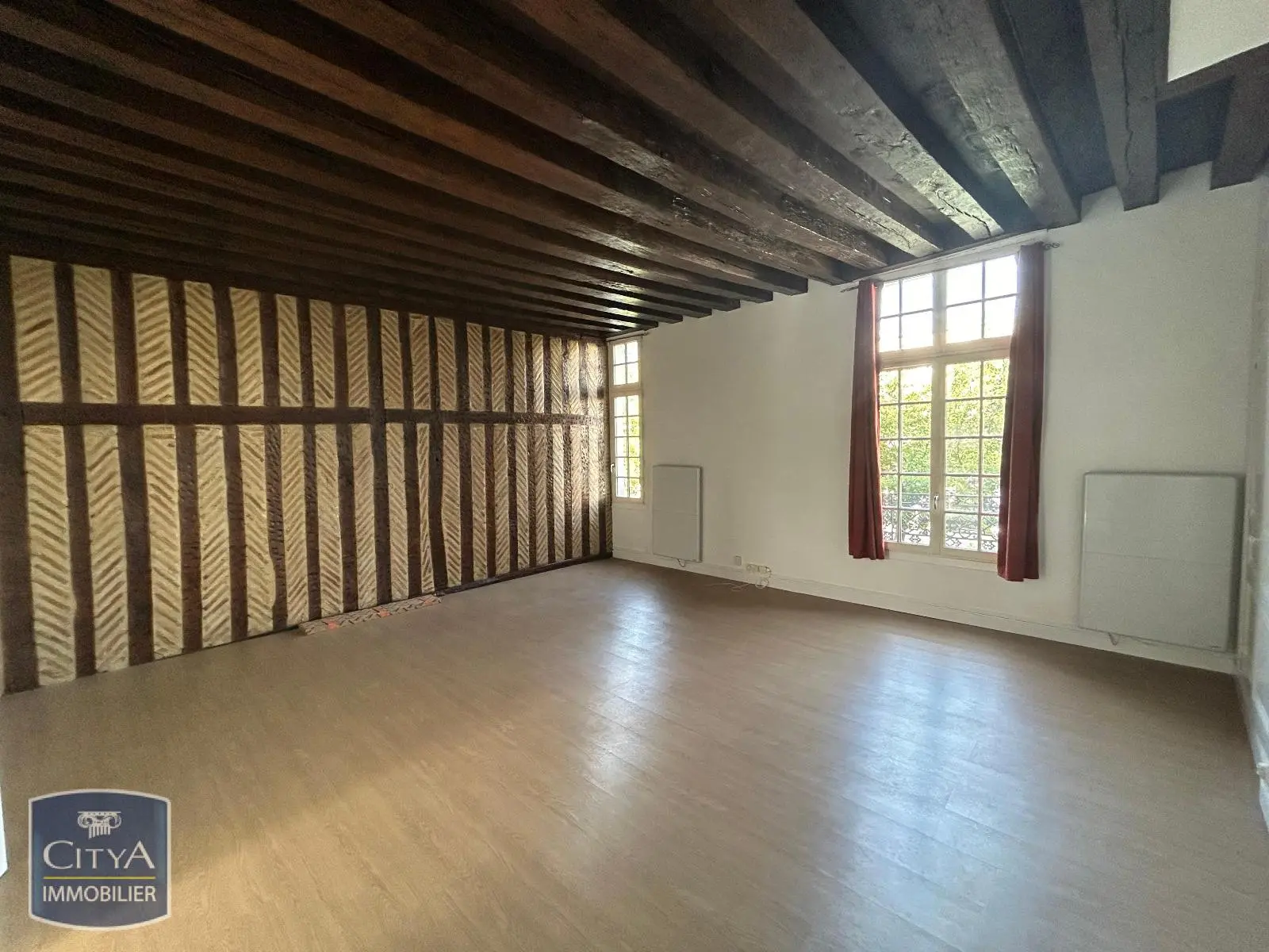 Photo 1 Appartement 1 pièce 43.73m²