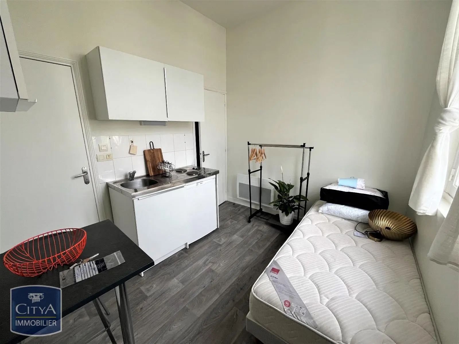 Photo 1 Appartement 1 pièce 10.54m²