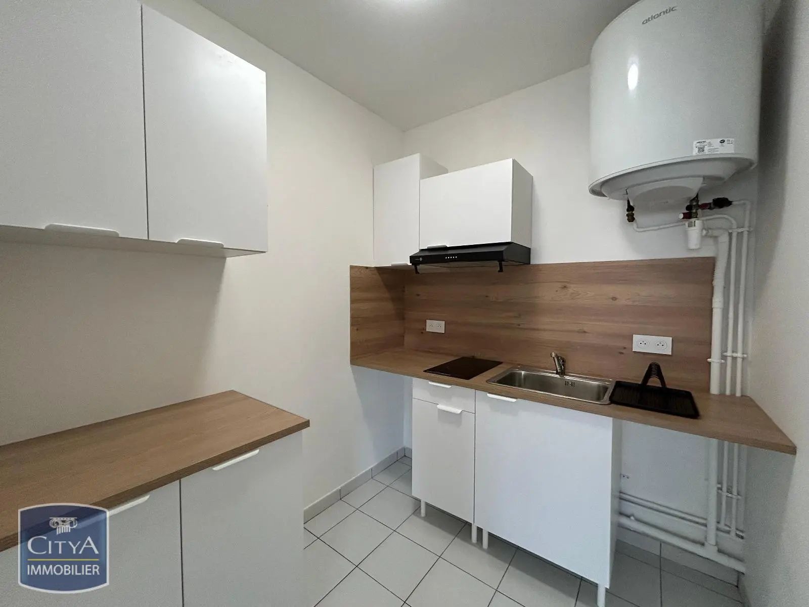 Photo 1 Appartement 1 pièce 27.56m²