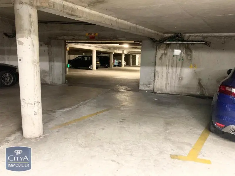 Photo 1 Parking 14m²