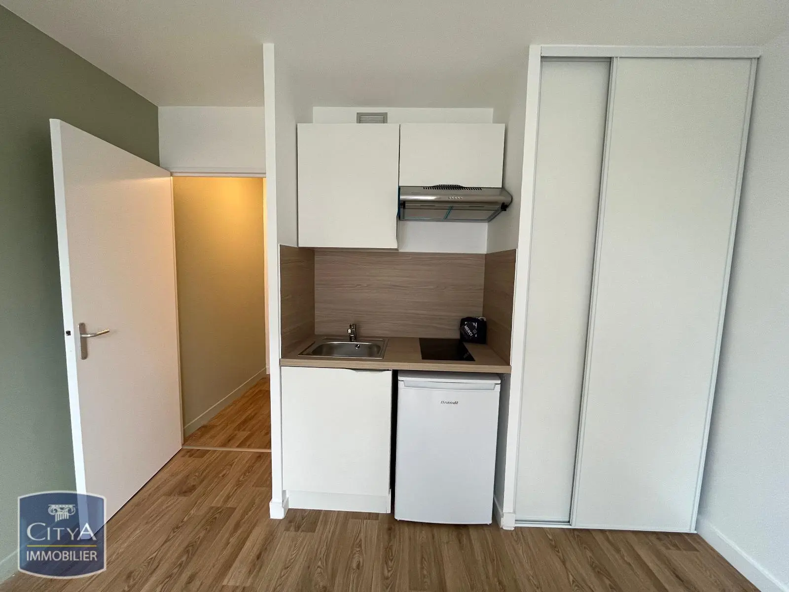 Photo 3 Appartement 1 pièce 17.26m²