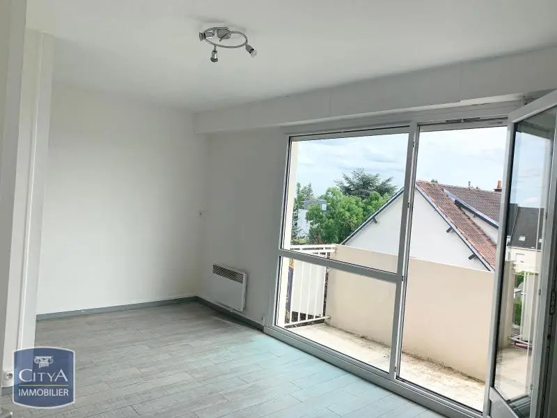Photo 1 Appartement 1 pièce 23.26m²