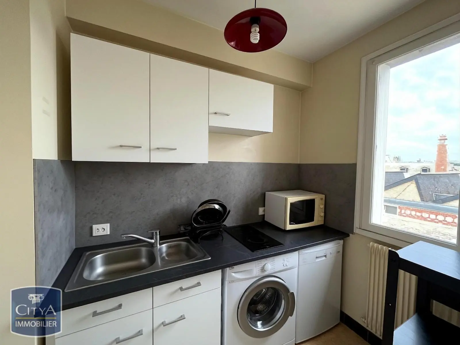 Photo 2 Appartement 1 pièce 24m²