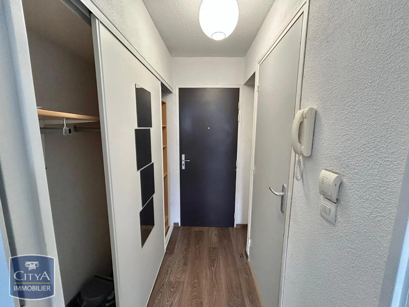 Photo 3 Appartement 1 pièce 18.78m²