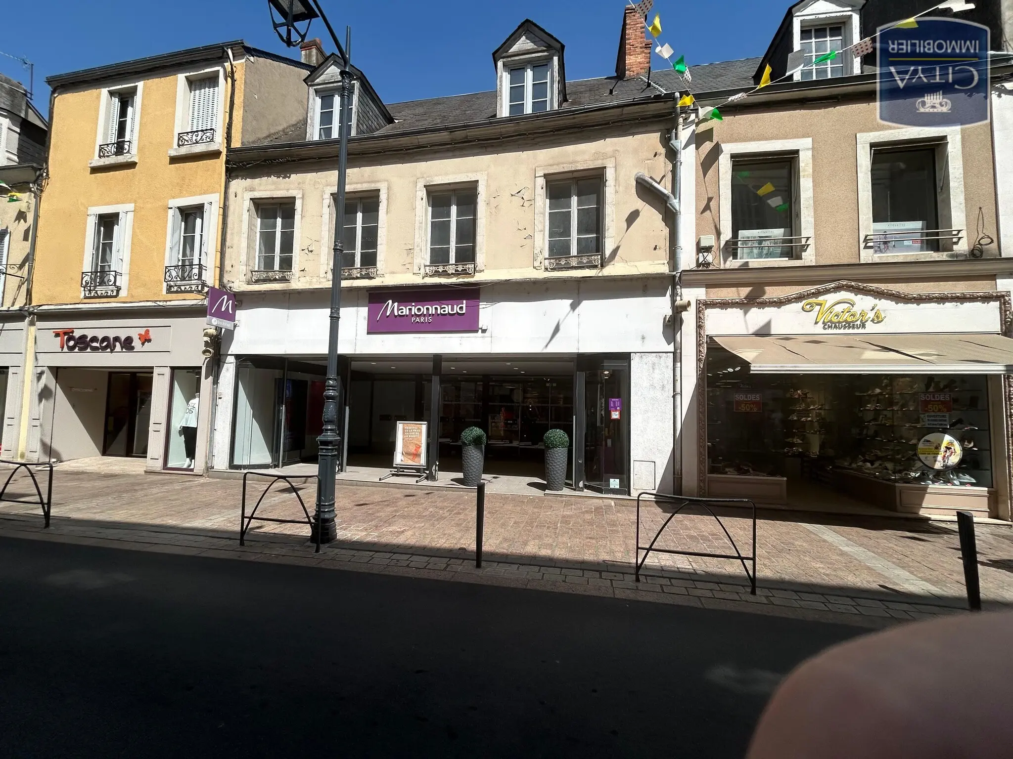 Photo 1 Immeuble 350m²