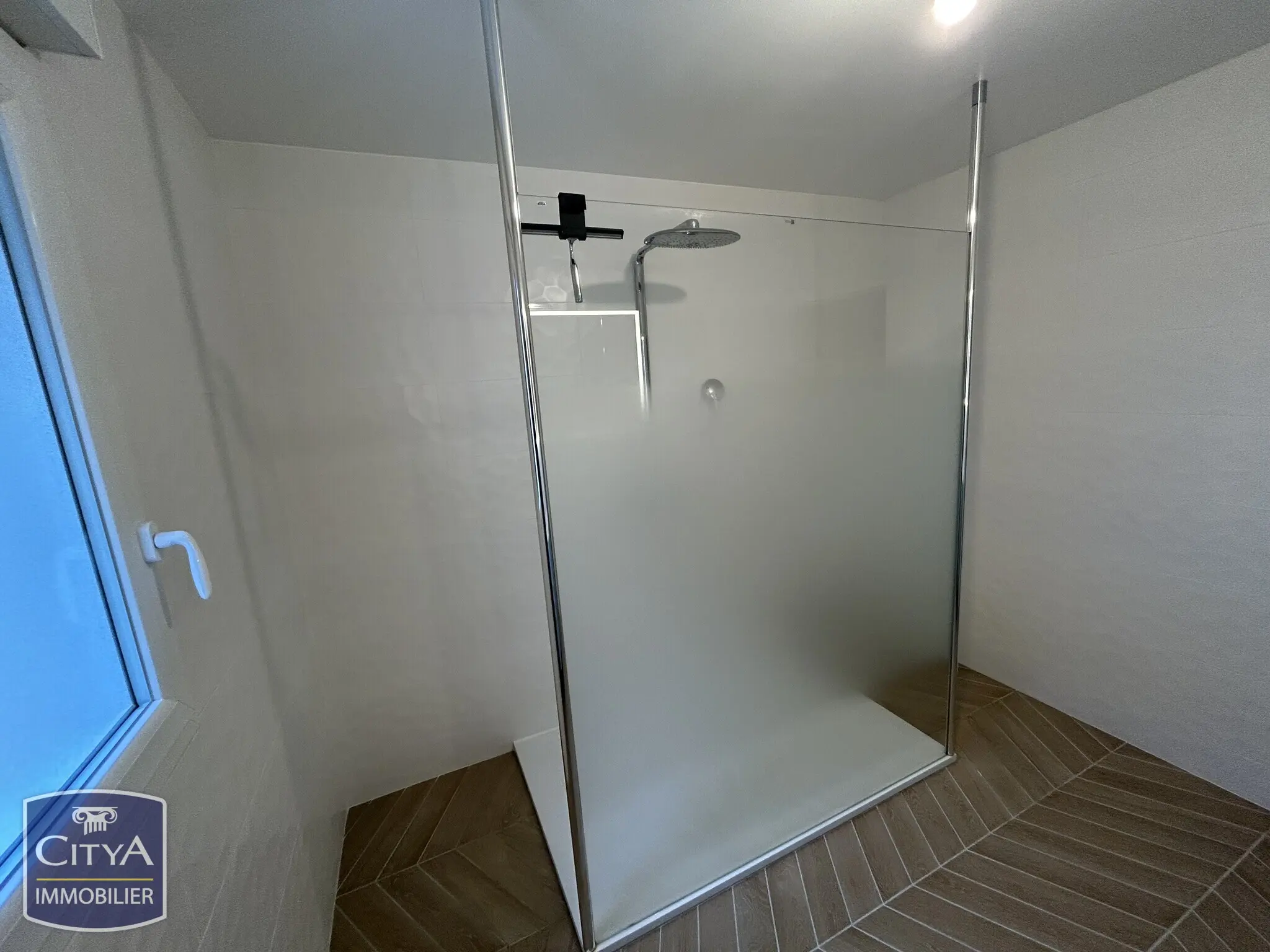 Photo 22 Maison 8 pièces 240m²