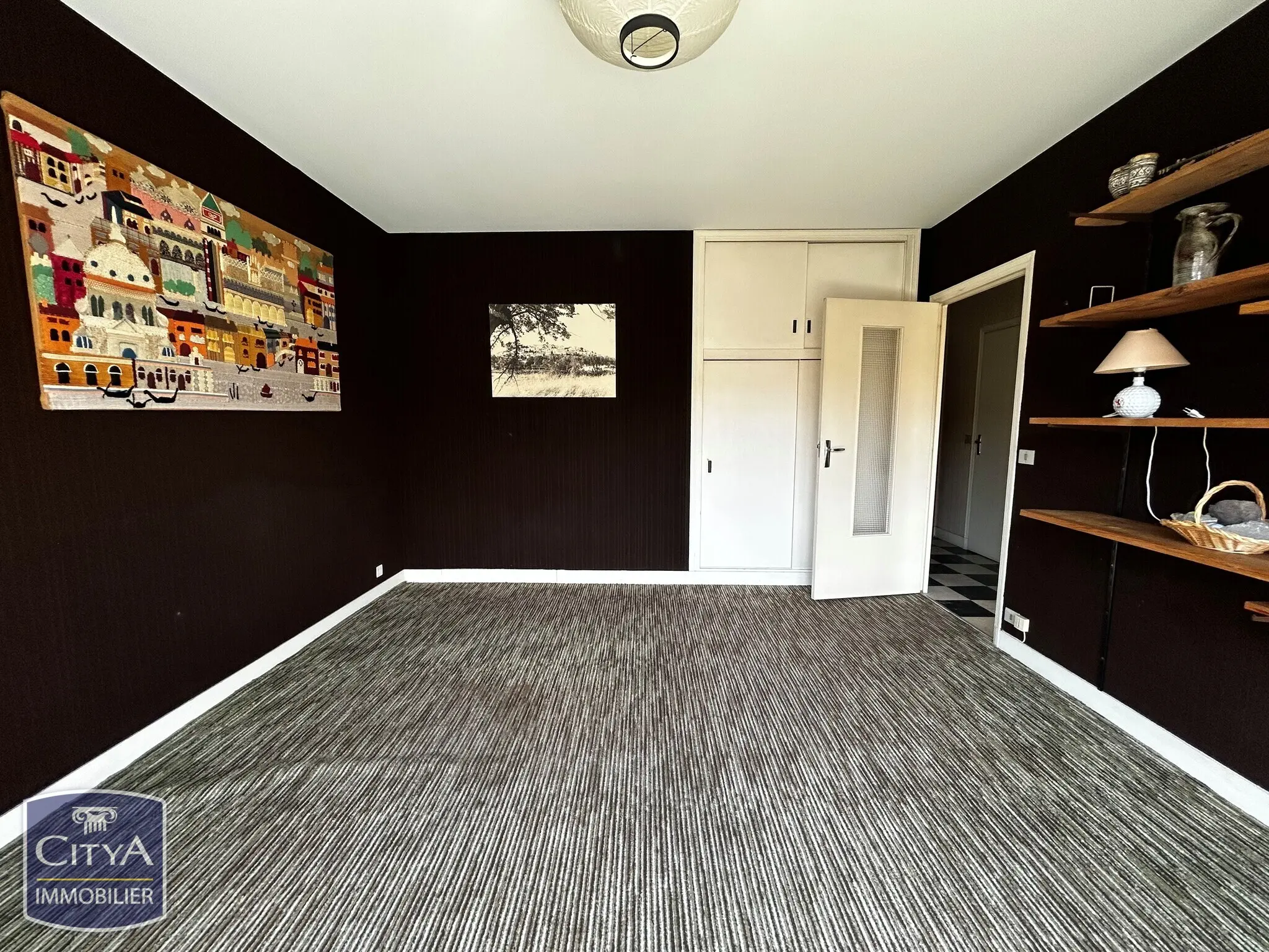 Photo 1 Appartement 1 pièce 34m²