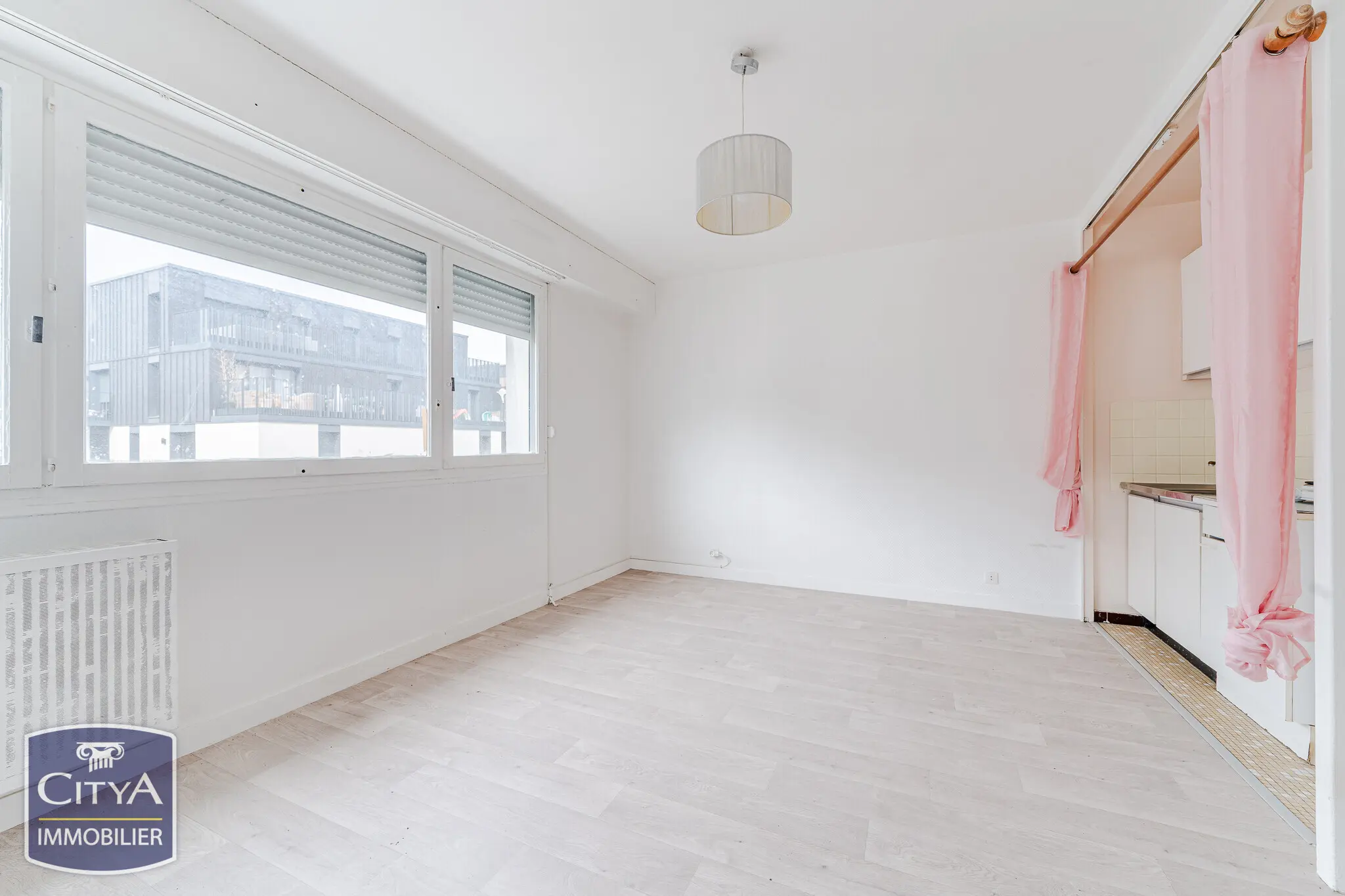 Photo 1 Appartement 1 pièce 26.89m²