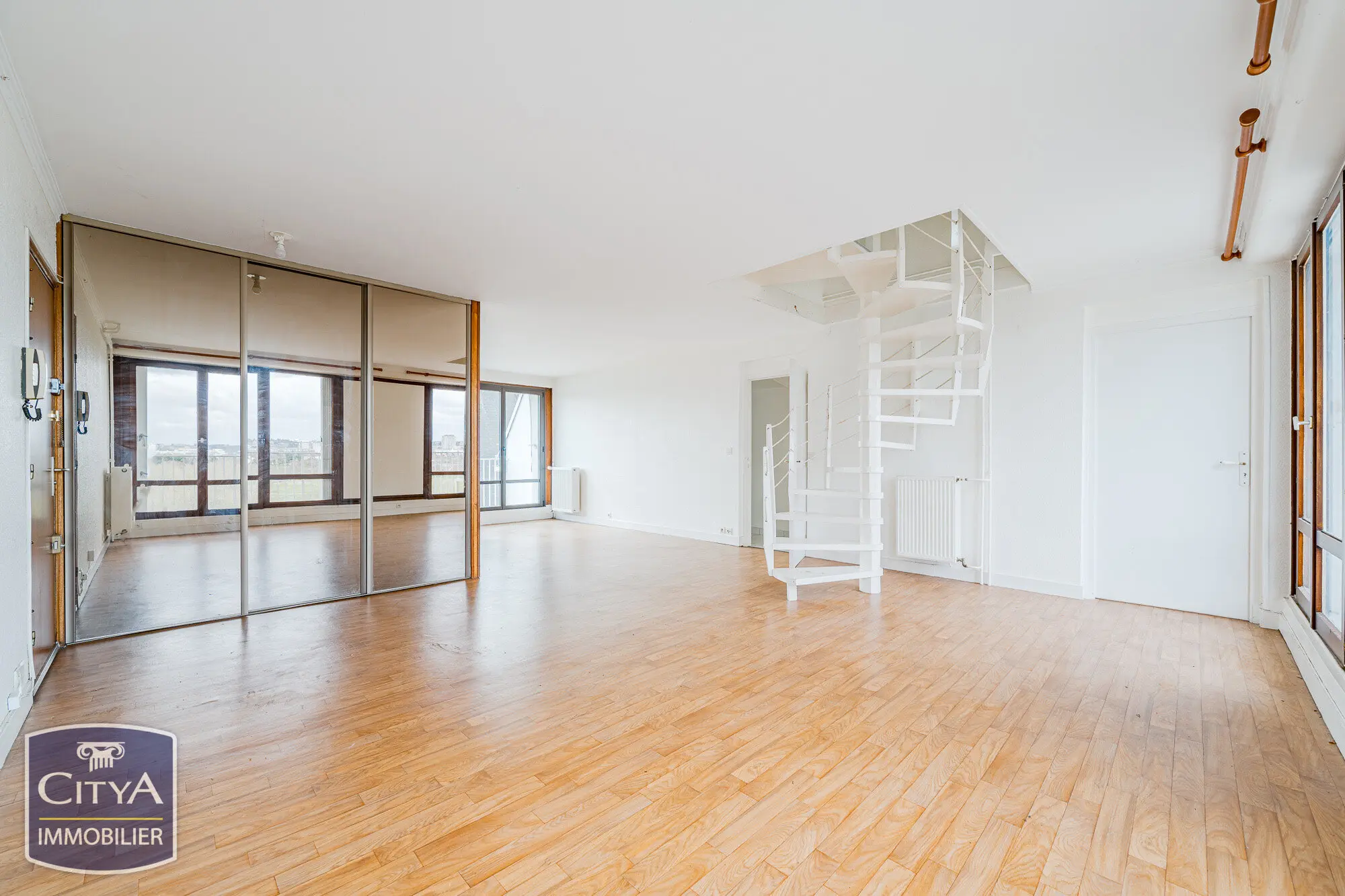 Photo 3 Appartement 5 pièces 97.6m²