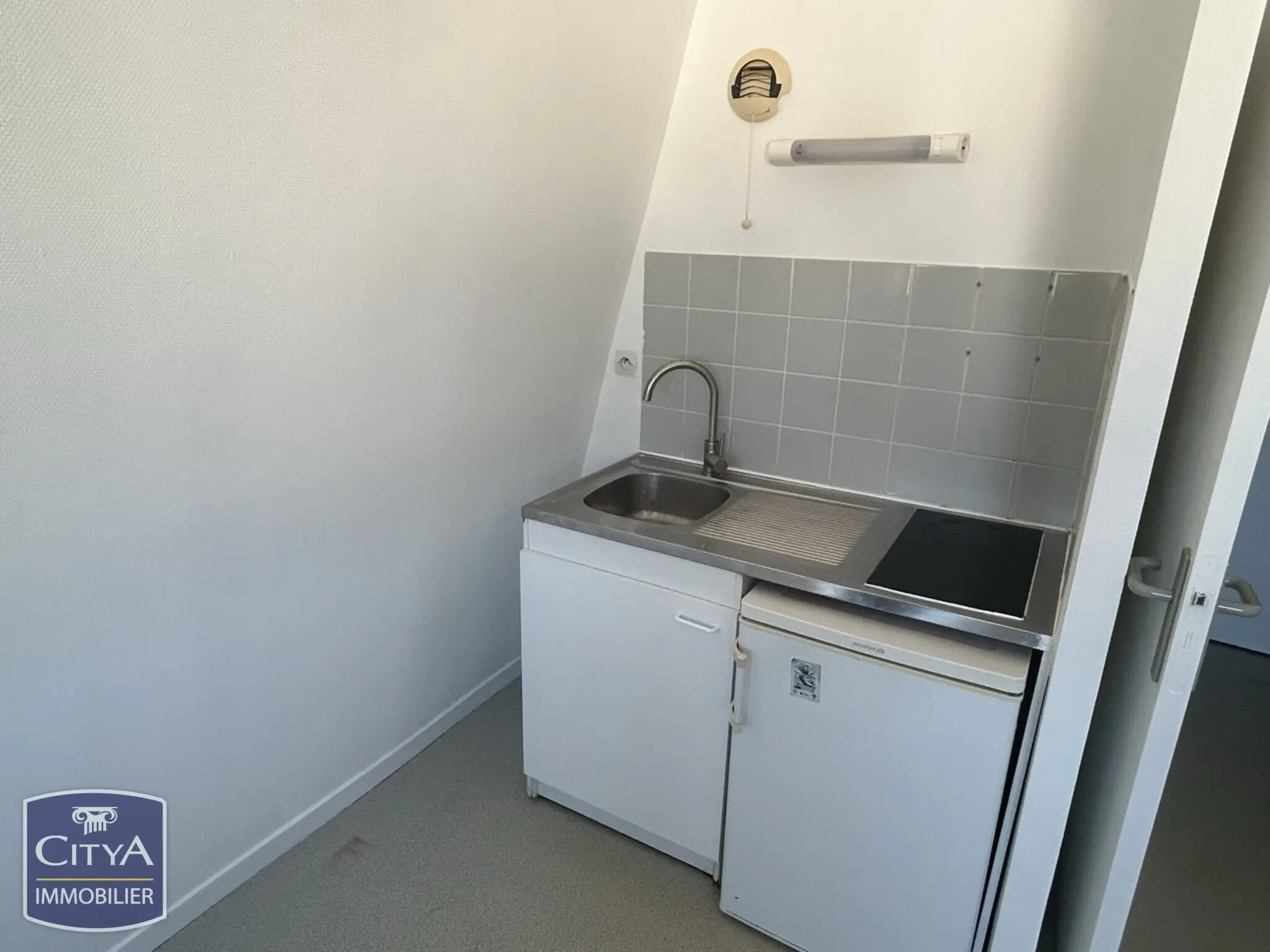 Photo 3 Appartement 1 pièce 17.3m²