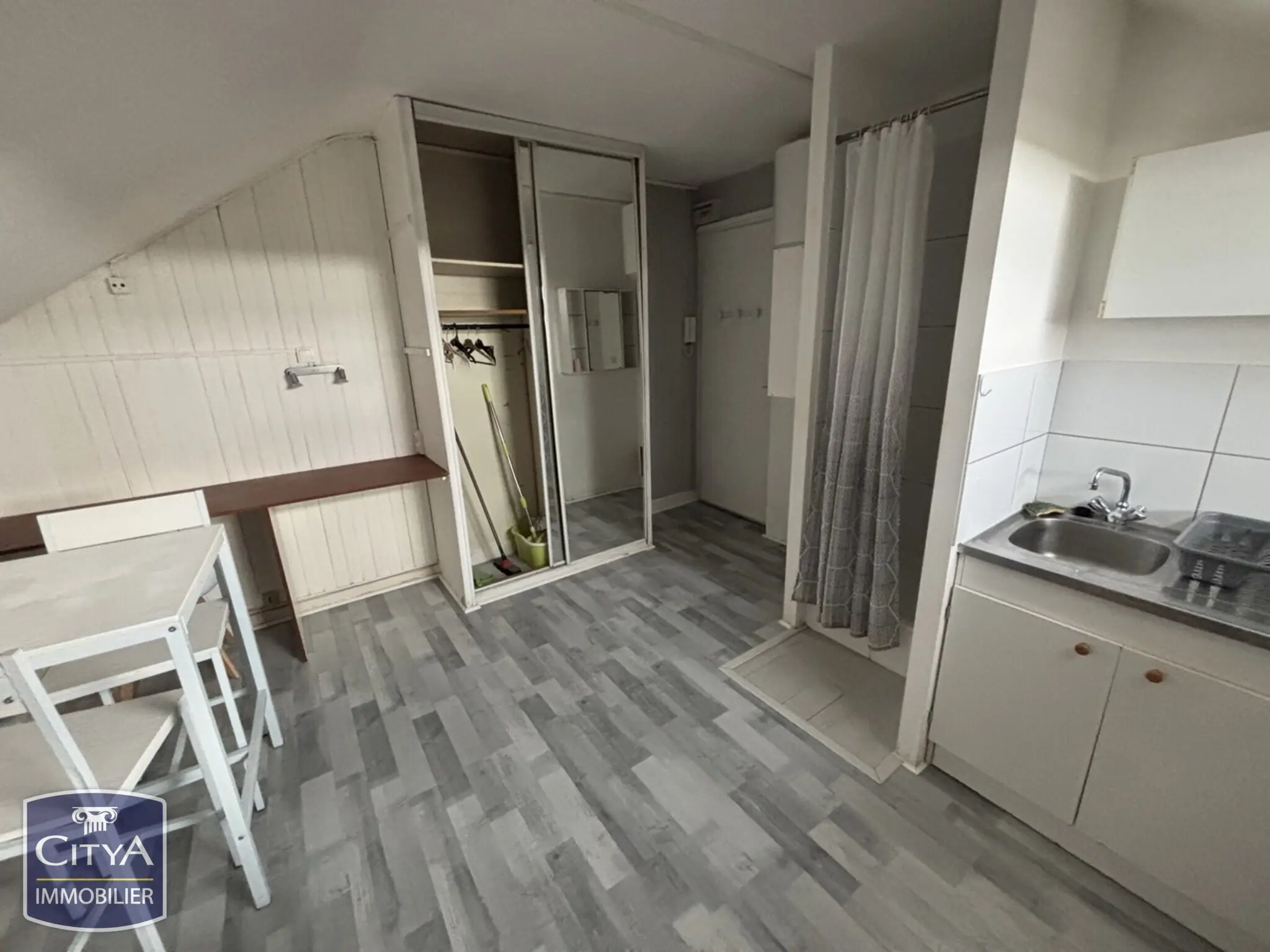 Photo 2 Appartement 1 pièce 13.9m²