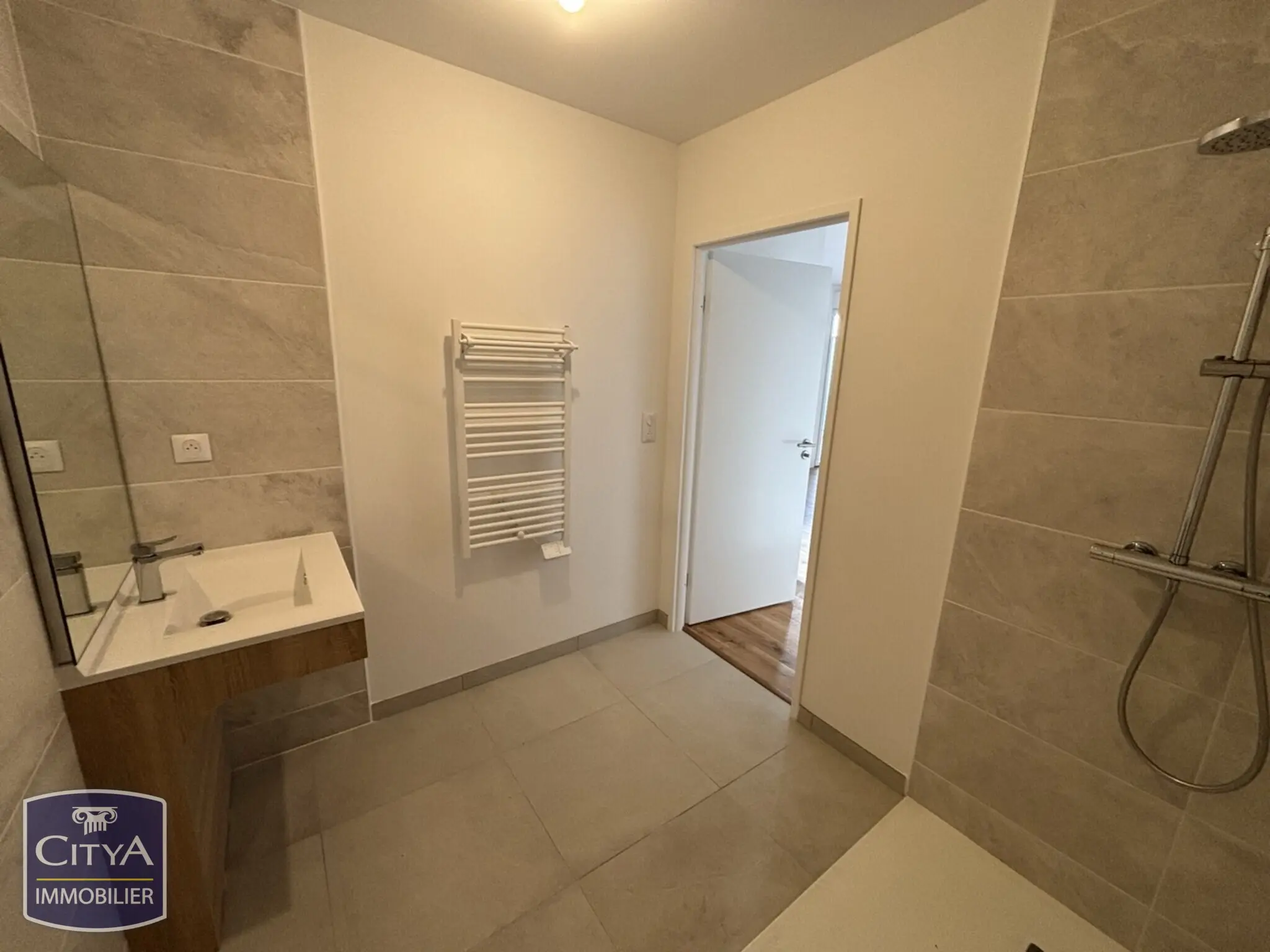 Photo 10 Appartement 2 pièces 51m²