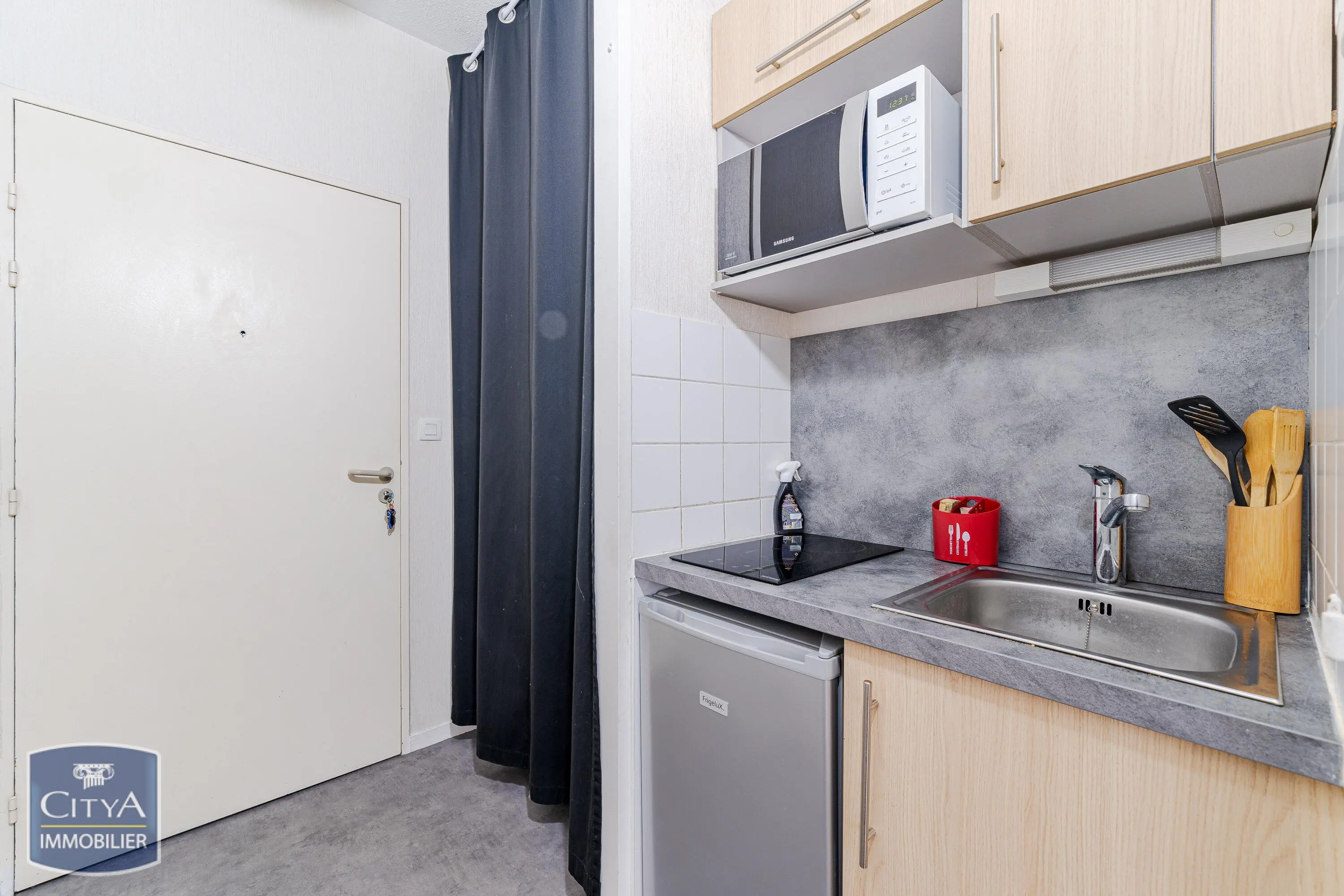 Photo 4 Appartement 1 pièce 18.2m²