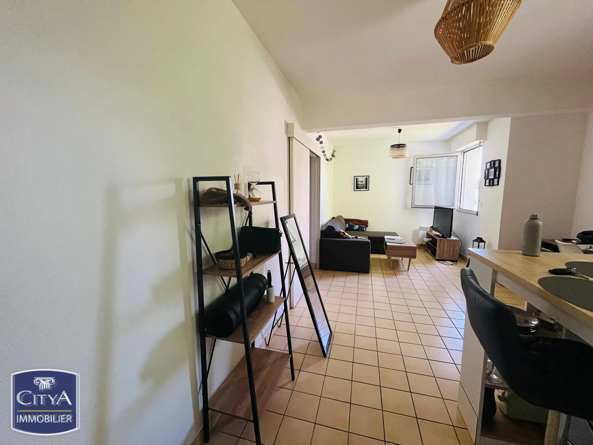 Photo 1 Appartement 1 pièce 30.5m²