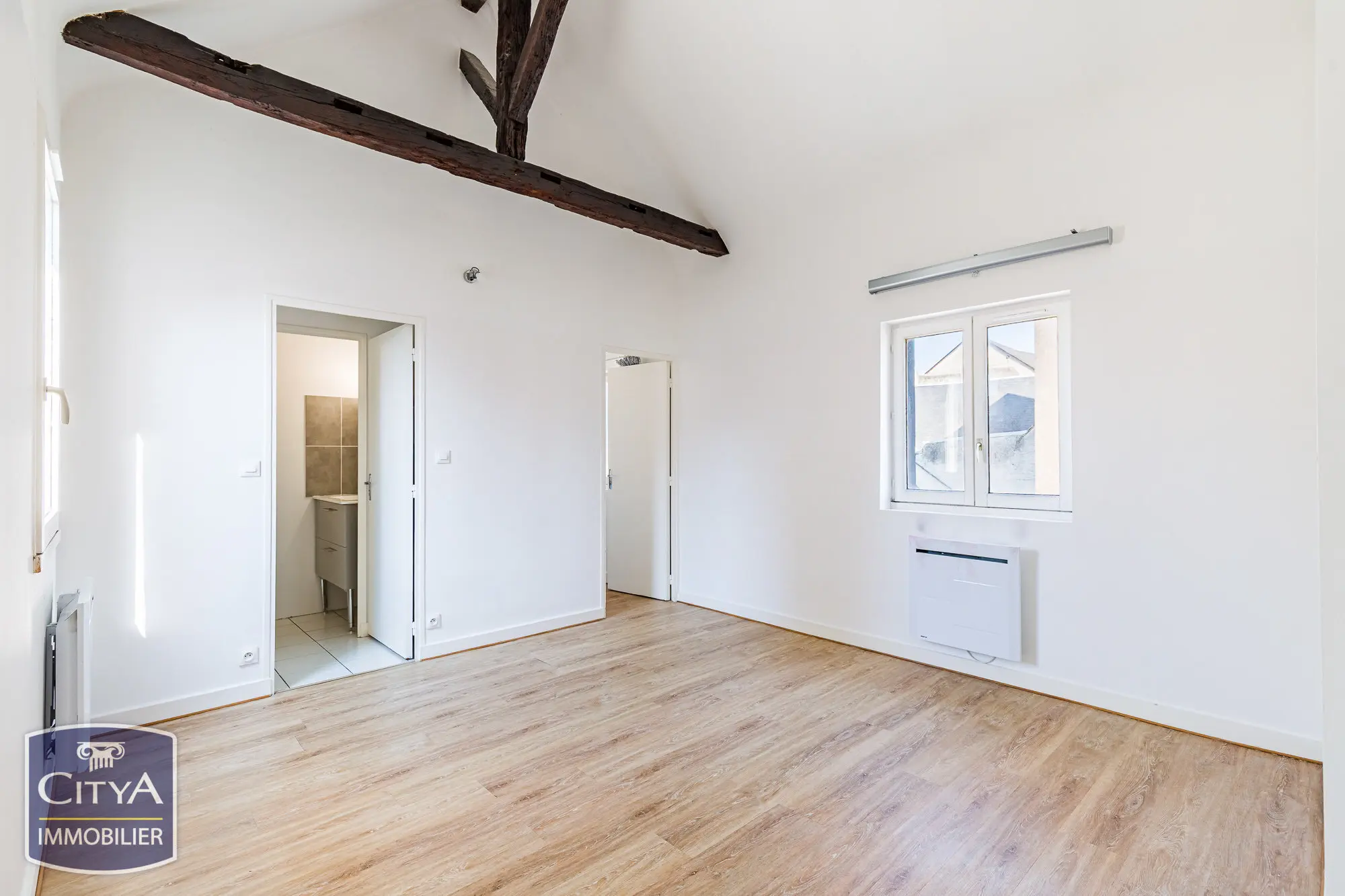 Photo 2 Appartement 1 pièce 23.65m²