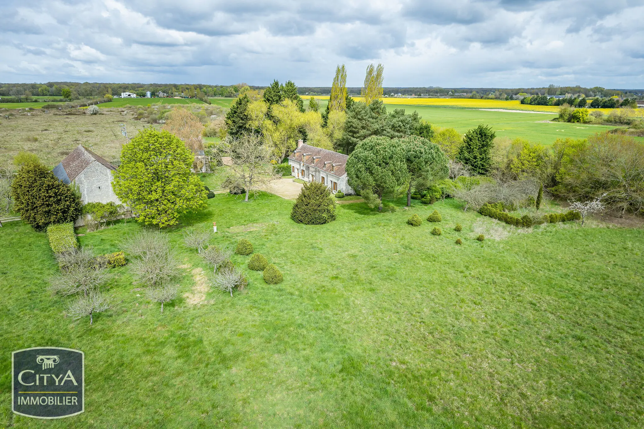 Photo 3 Maison 5 pièces 300m²