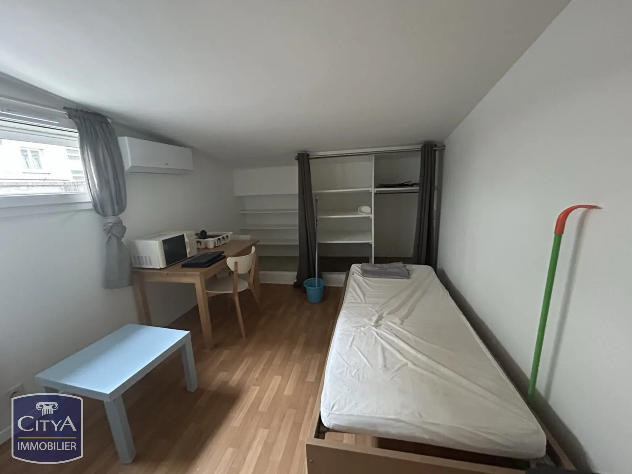 Photo 1 Appartement 1 pièce 13.6m²