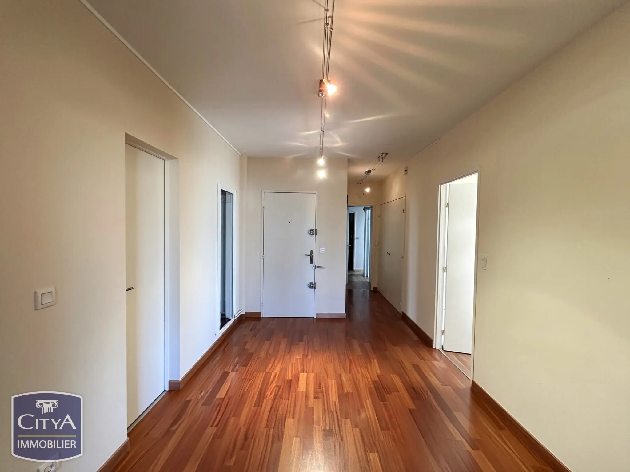 Photo 1 Appartement 5 pièces 123.06m²