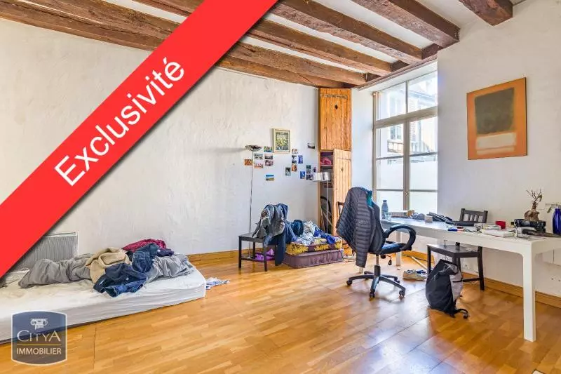 Illustration pour Appartement 1 pièce 36m² Photo Appartement 1 pièce 36m²