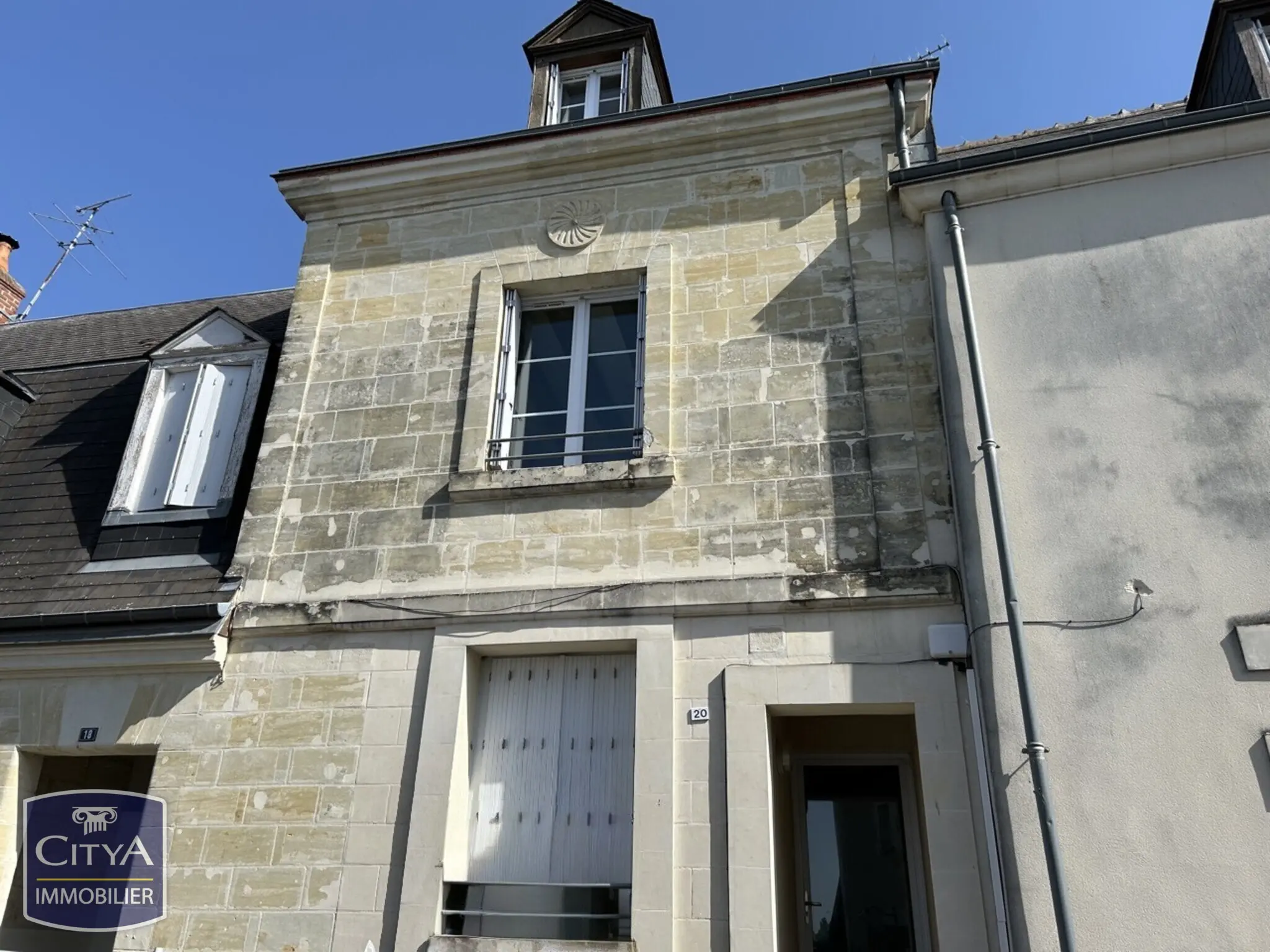 Photo 1 Maison 4 pièces 107m²