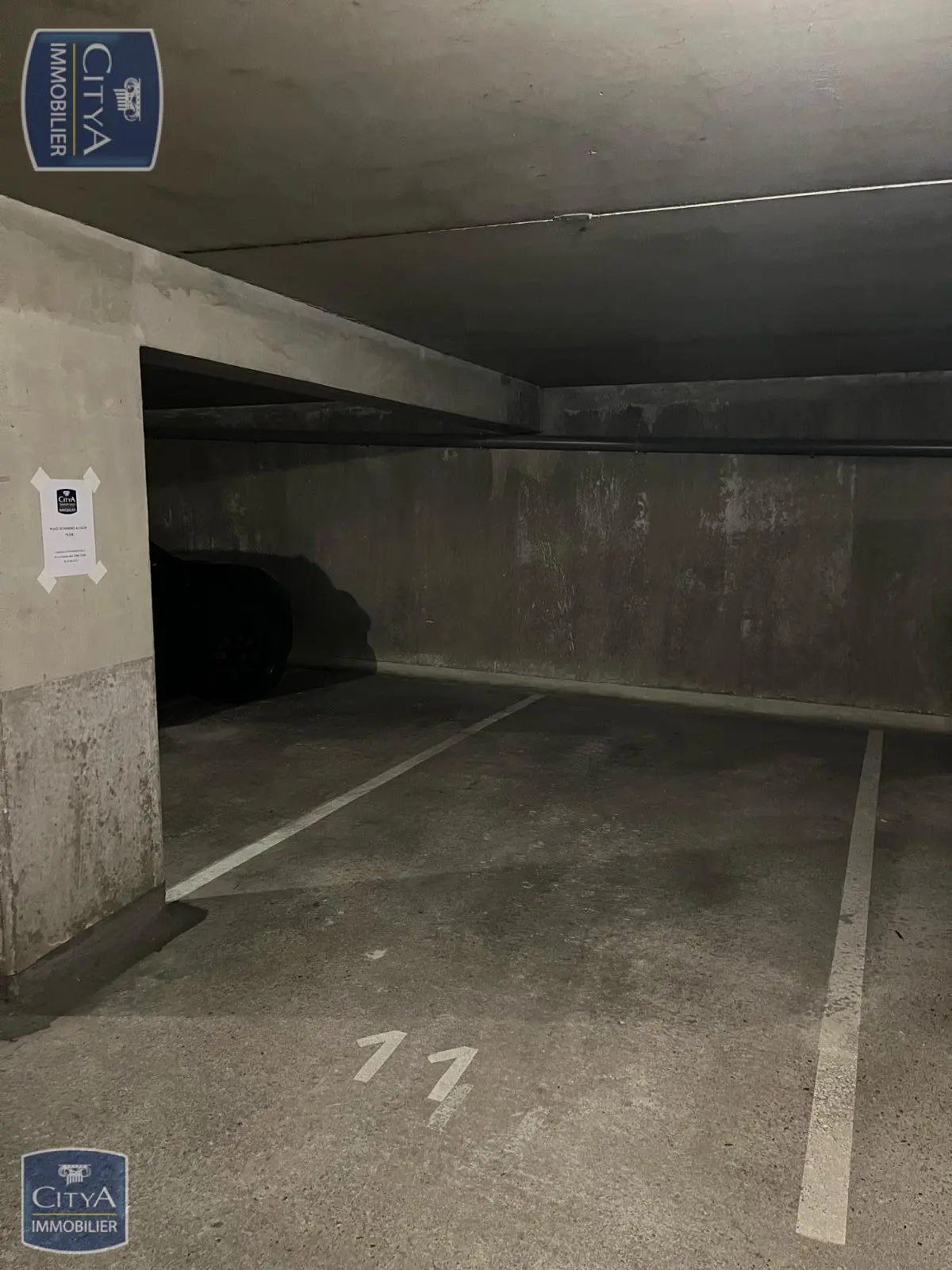 Photo 1 Parking 12m²