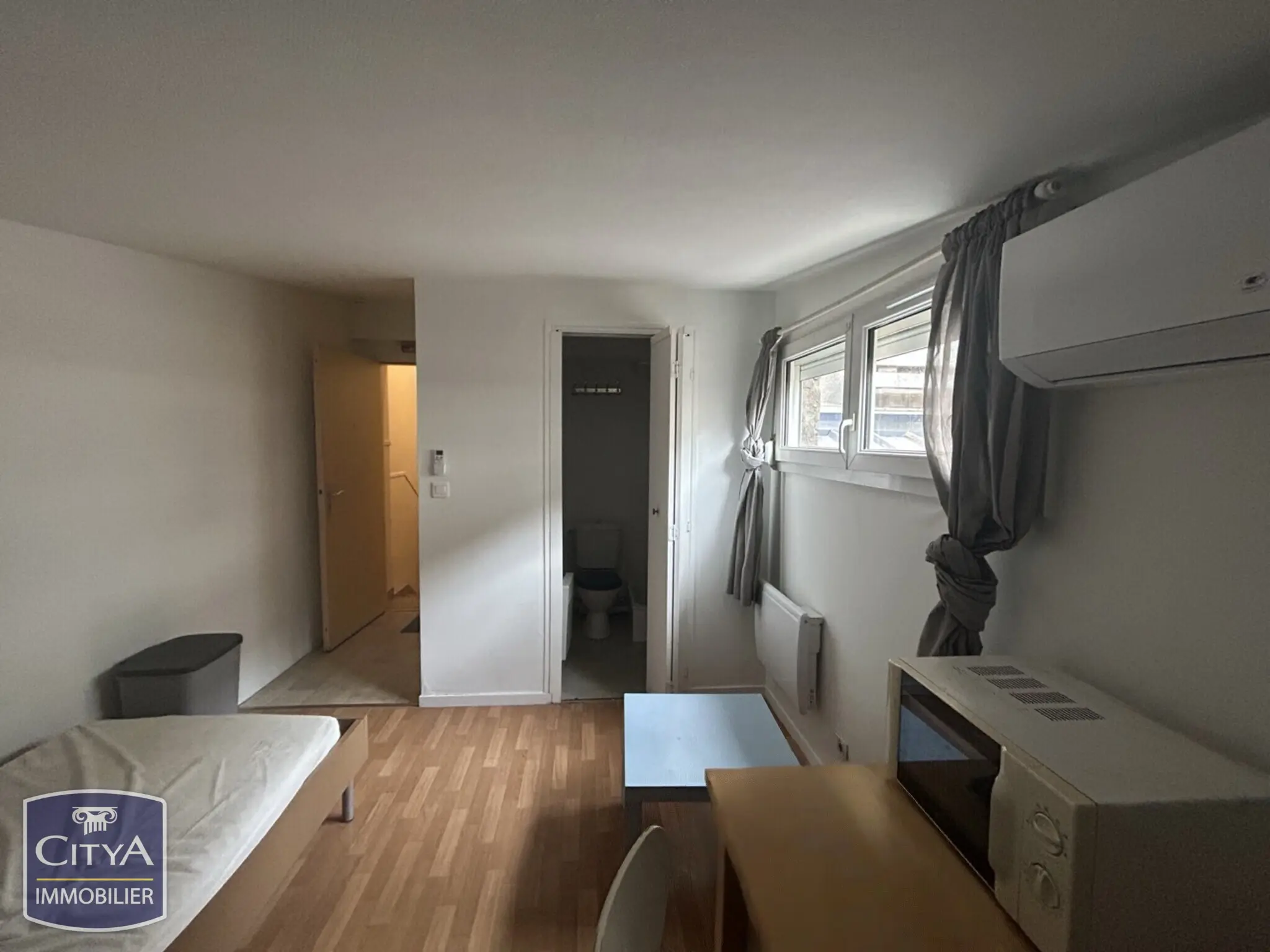 Photo 2 Appartement 1 pièce 13.6m²
