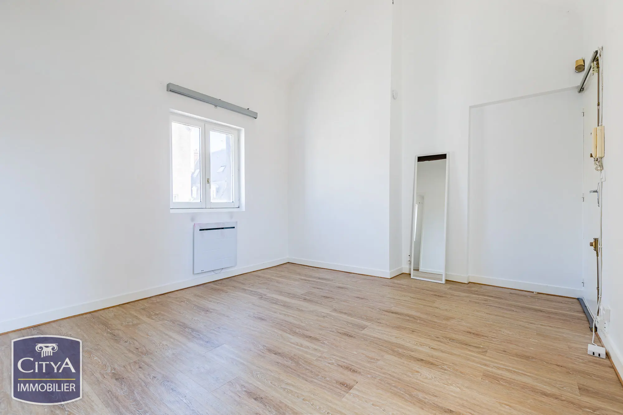 Photo 3 Appartement 1 pièce 23.65m²