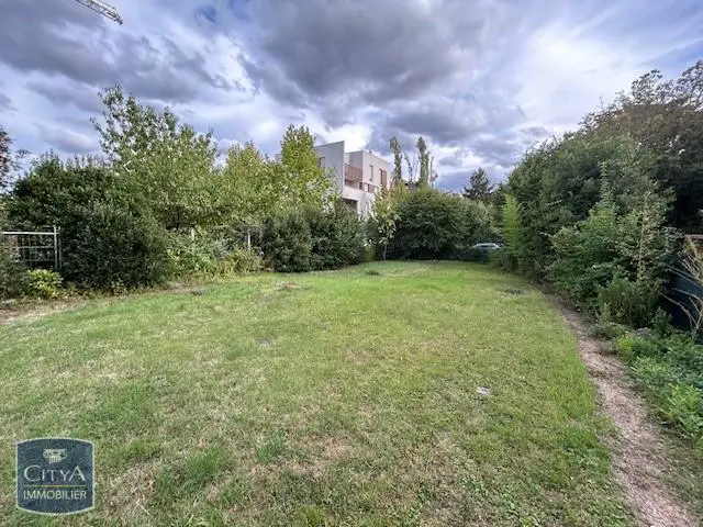 Photo 1 Terrain 496m²