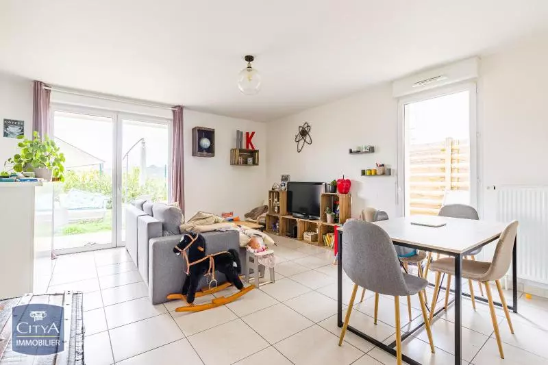 Illustration pour Appartement 3 pièces 65.44m² Photo Appartement 3 pièces 65.44m²