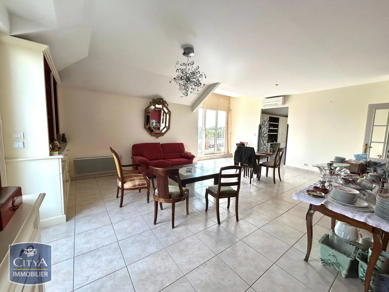 Photo 3 Appartement 5 pièces 145m²