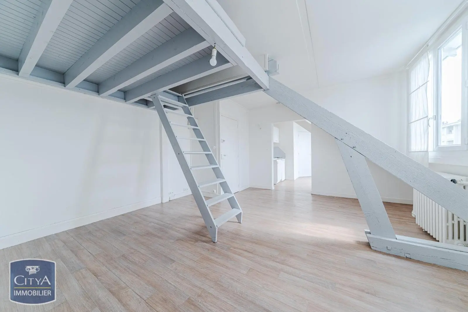 Photo 1 Appartement 1 pièce 30.43m²