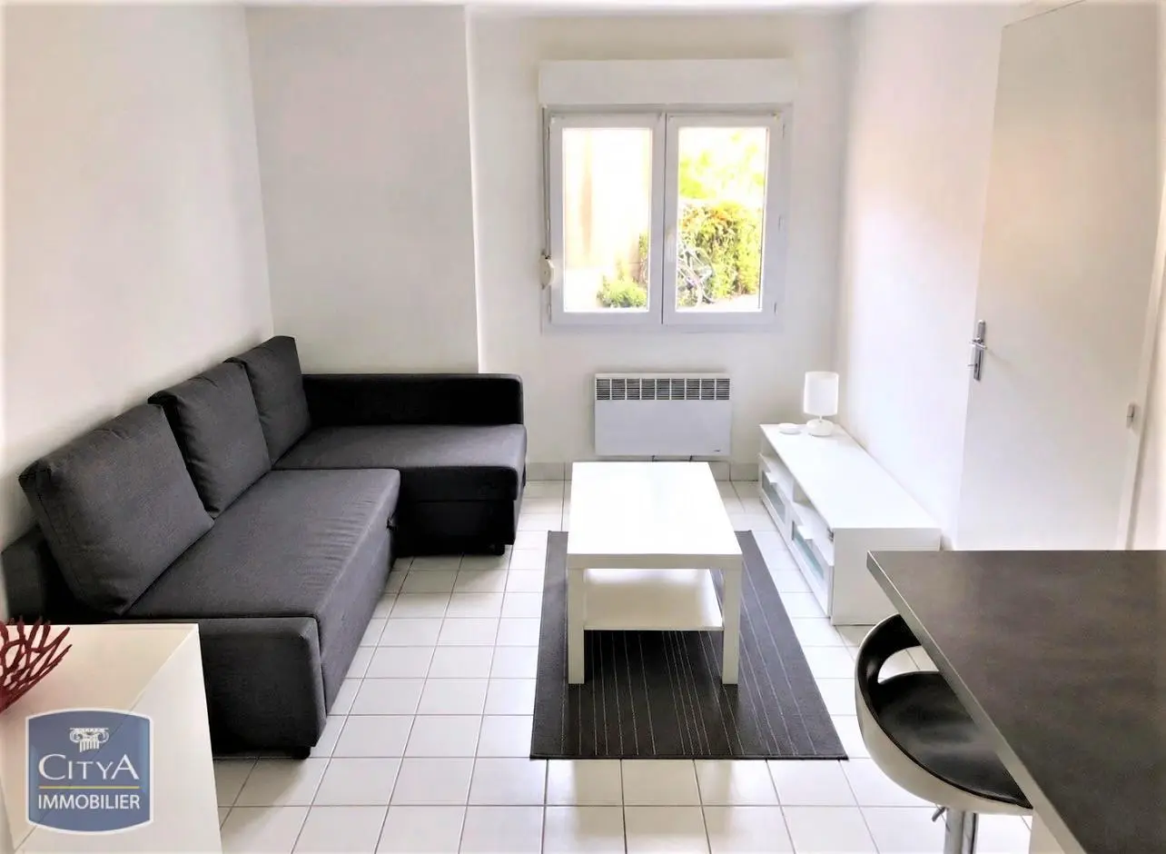 Photo 1 Appartement 1 pièce 17.93m²
