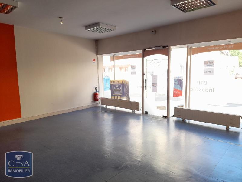 Photo Local Commercial 75m²