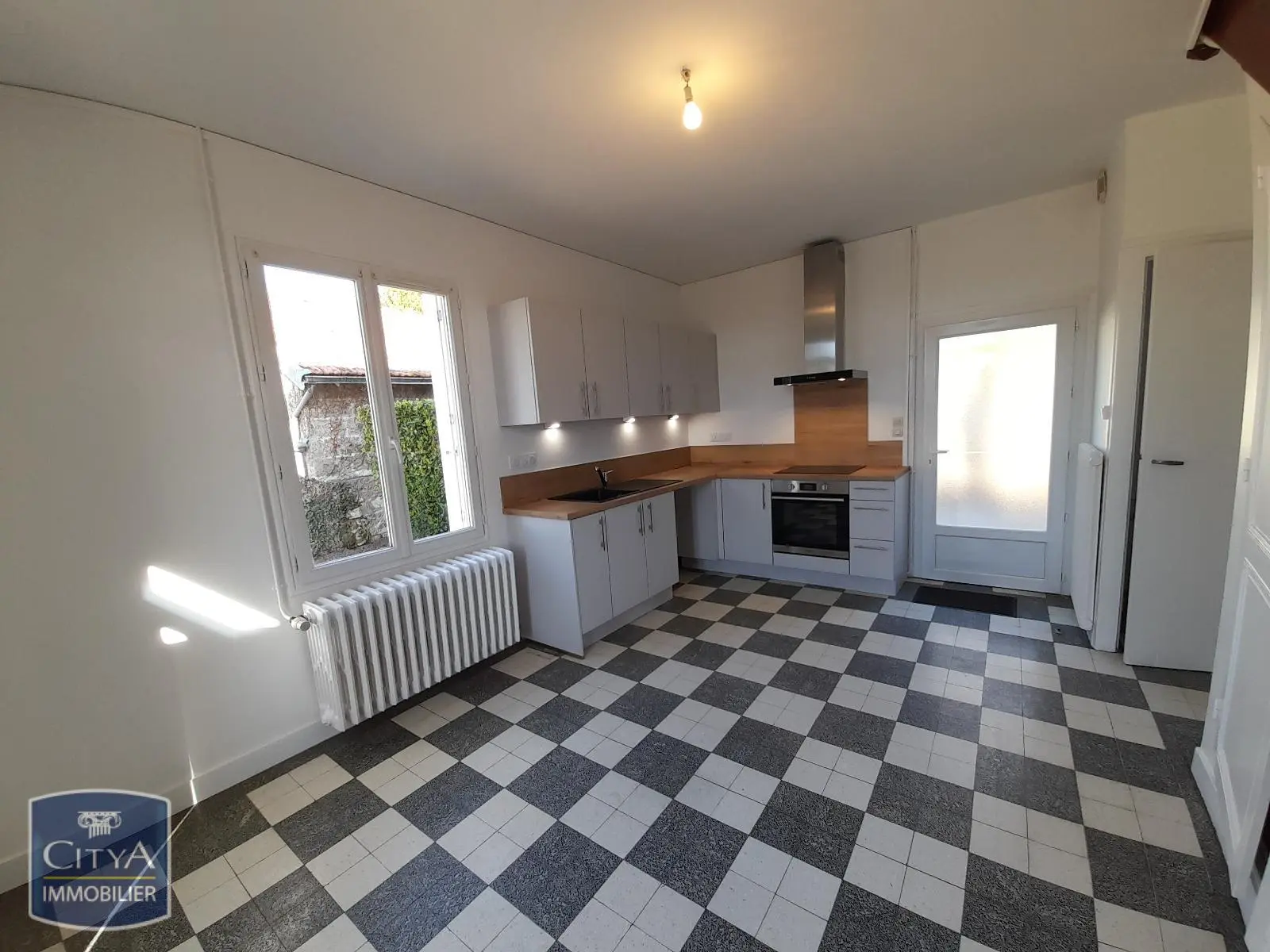 Photo 2 Maison 4 pièces 95m²