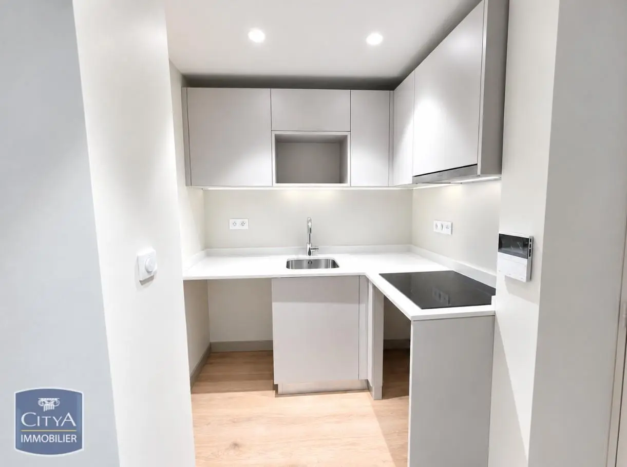 Photo 3 Appartement 1 pièce 23.5m²