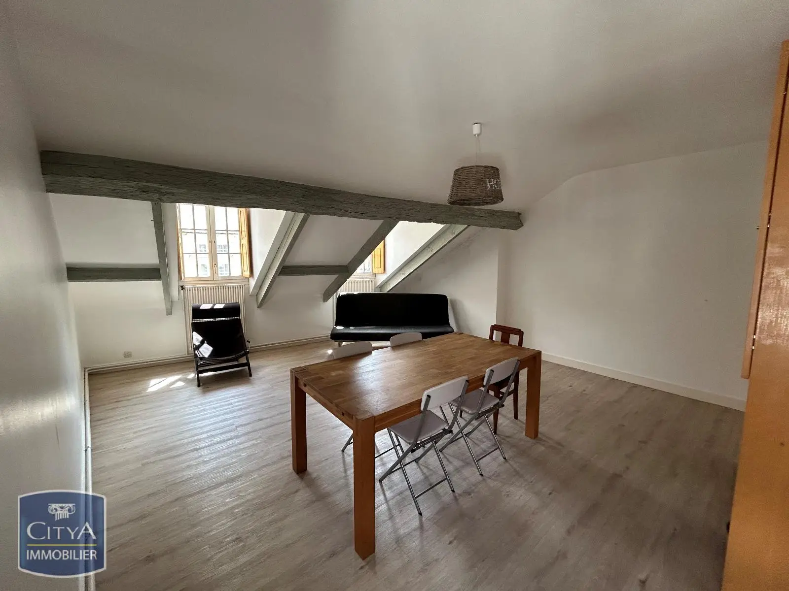 Photo 2 Appartement 2 pièces 56.98m²