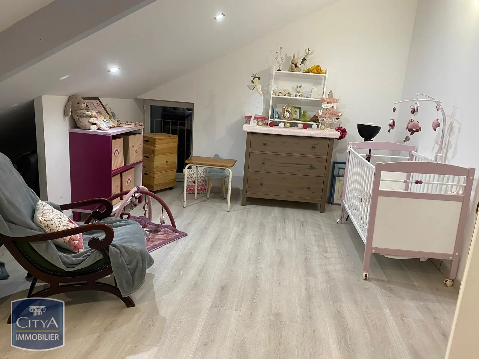 Photo 7 Maison 4 pièces 185.38m²